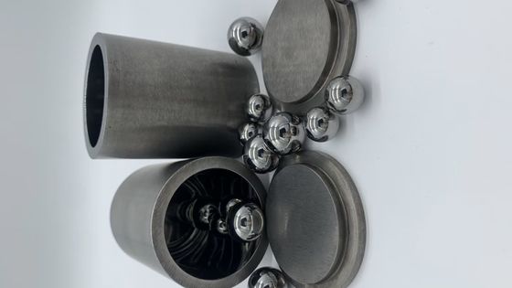 ความแข็งแกร่งในการบดความแรงสูง ซิลิคอนไนไนไตรด์เซรามิก สําหรับการใช้สีดํา / สีเทาในอุปกรณ์ส่ง