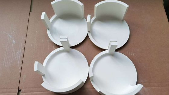 50W/mK ความสามารถในการนําความร้อน Boron Nitride อะไหล่เซรามิกสําหรับการเคลือบกระจกระยะว่าง