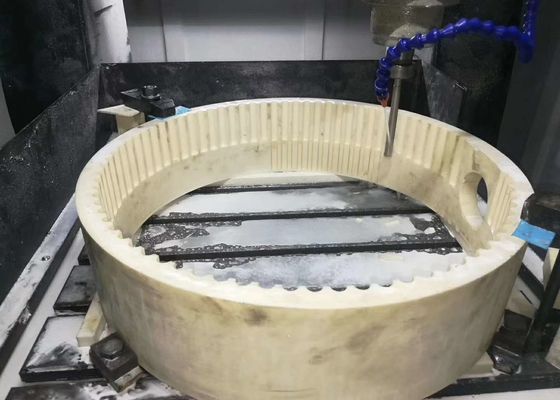 ความแข็งแรงในการบดสูงถึง 3000 MPa อัลลูมิเนียโอไซด์เซรามิกความแข็ง 9 โมห์